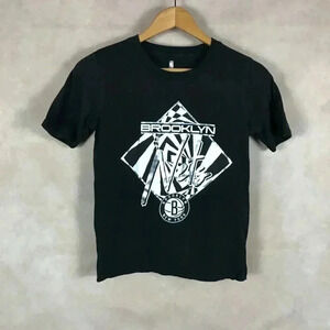 Kids NBA BROOKLYN NETS Black T-shirt Size Medium 10/12